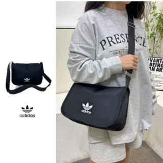 Adidas กระเป๋าสะพายไหล่  กระเป๋า crossbody ady001-004