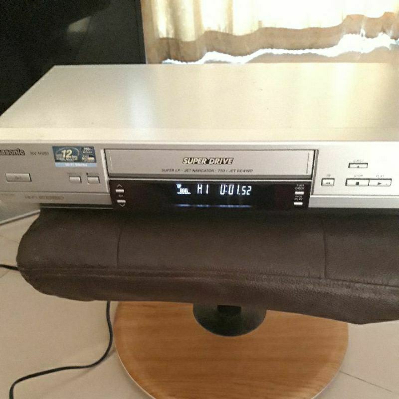 เครื่องเล่นวีดีโอเทป VDO Tape ยี่ห้อ Panasonic รุ่น NV - HV61(เครื่องเล่นได้ปกติครับ)