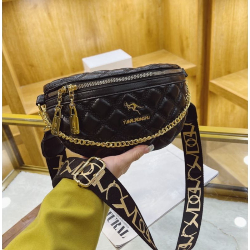 ((ลดพิเศษ จัดด่วนๆ))​ พร้อมส่ง!! กระเป๋าคาดอกผู้หญิง​ สวยตรงปกหนังดี​ ถ่าย​จาก​สินค้า​จริง​y