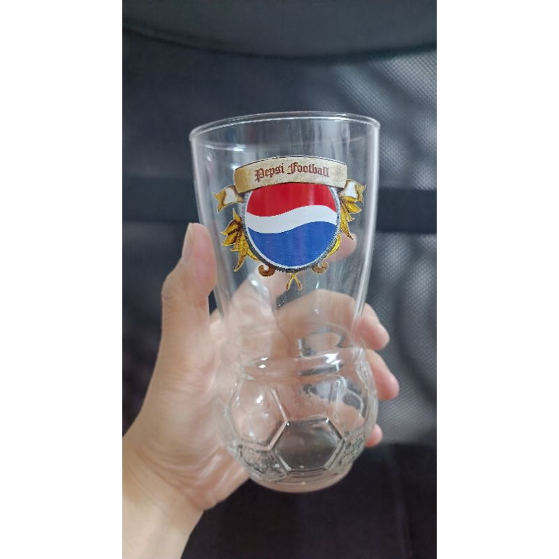 แก้วน้ำลายลูกบอลของ Pepsi