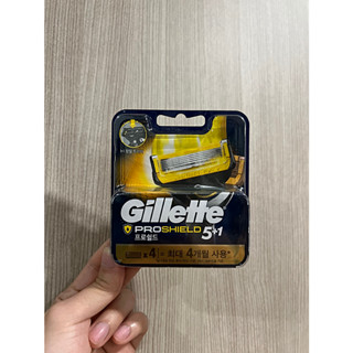 gillette fusion 5 proshield (4 ชิ้น) ใบมีดโกน สำรอง แพ็ค