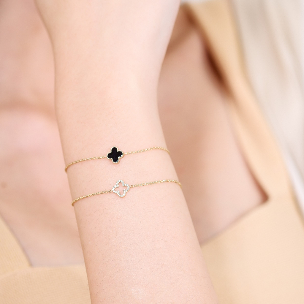 Grace Fine Jewelry سوار ذهب برسيم صغير بالألماس — صورة 2