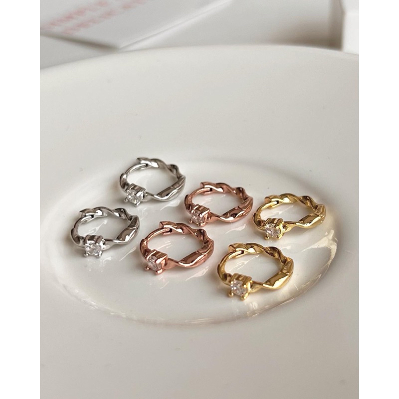 A.piece  ต่างหูห่วง ต่างหูนิกเกิลฟรี [nickel free] wiggle one-touch