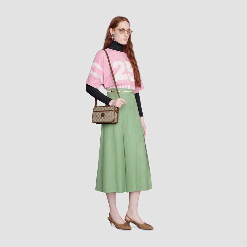 กระเป๋าสะพายคลาสสิกของผู้ชาย gucci ใหม่จัดส่งจากฝรั่งเศส/กระเป๋ามินิกับ Interlocking G