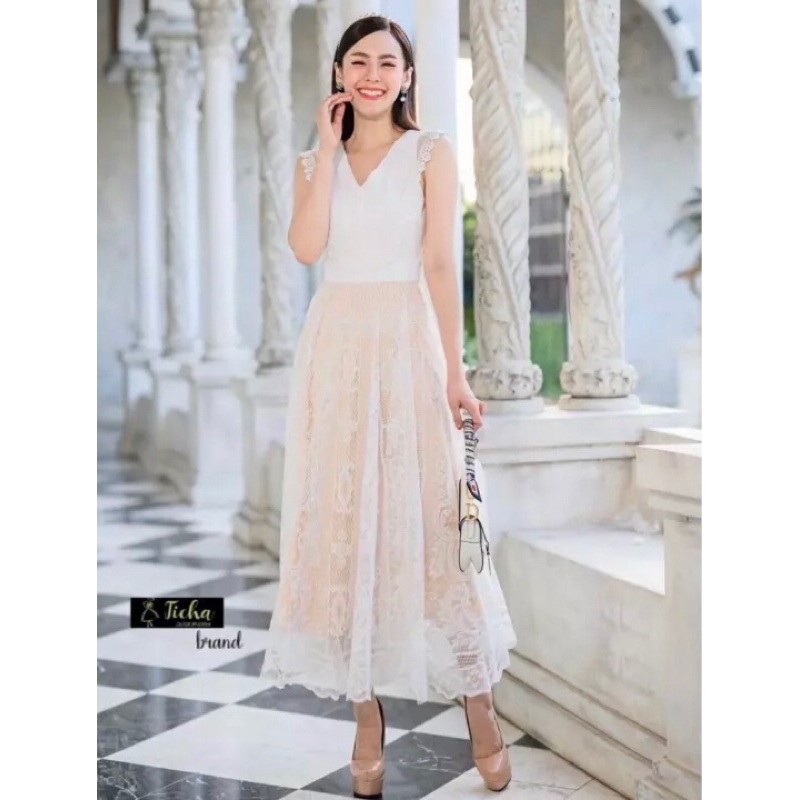 เดรสขาวฉลุลูกไม้ทั้งตัว ป้ายticha