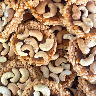 🫘 ข้าวแต๋นหน้าเม็ดมะม่วงหิมพานต์ 🫘