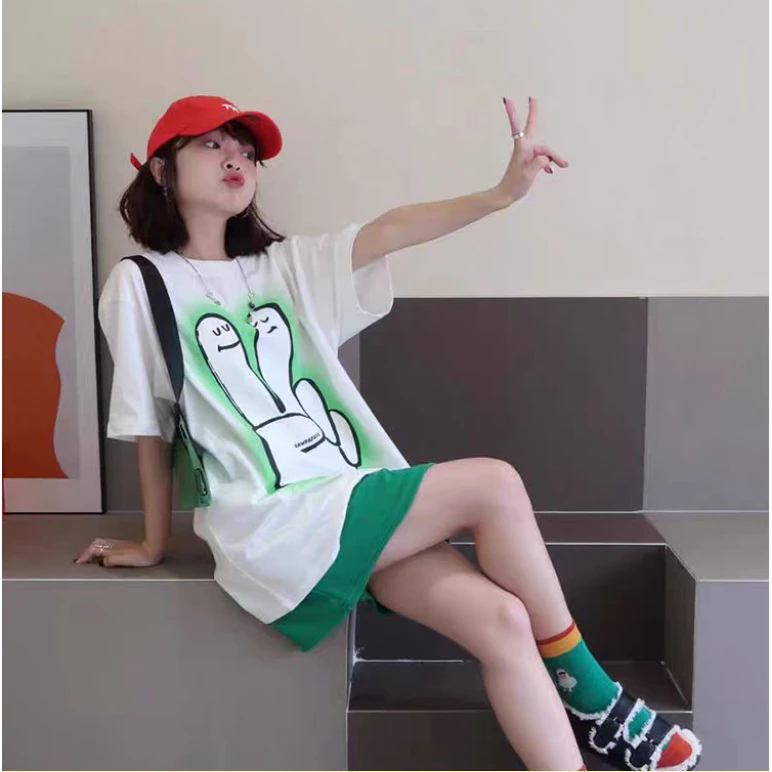 พร้อมส่ง เสื้อยืดผู้หญิงน่ารักๆ oversize เสื้อผ้าแฟชั่นเกาหลี เสื้อโอเวอร์ไซส์ผู้หญิง ลายวินเทจไซส์ใหญ่ สีขาว ใส่สบาย thumbnail 9