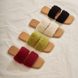 Wool sandals รองเท้าแตะขนปุย น่ารักใส่สบาย กดสั่งได้เลยค่า (Wila shoes)