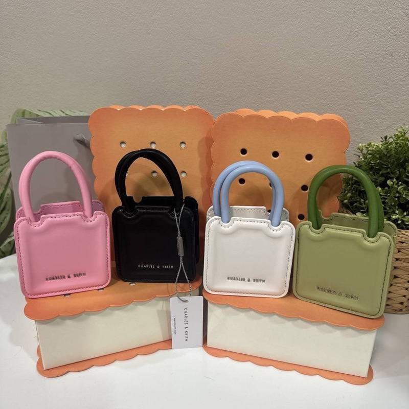 กระเป๋าสะพายจิ๋ว CK น้องคุกกี้ น่ารักมากพร้อมกล่อง