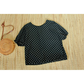 Discoat x Cotton x L เเขนตุ๊กตา polka dot สีดำ  อก 40  ยาว 21 • Code : 144(2)