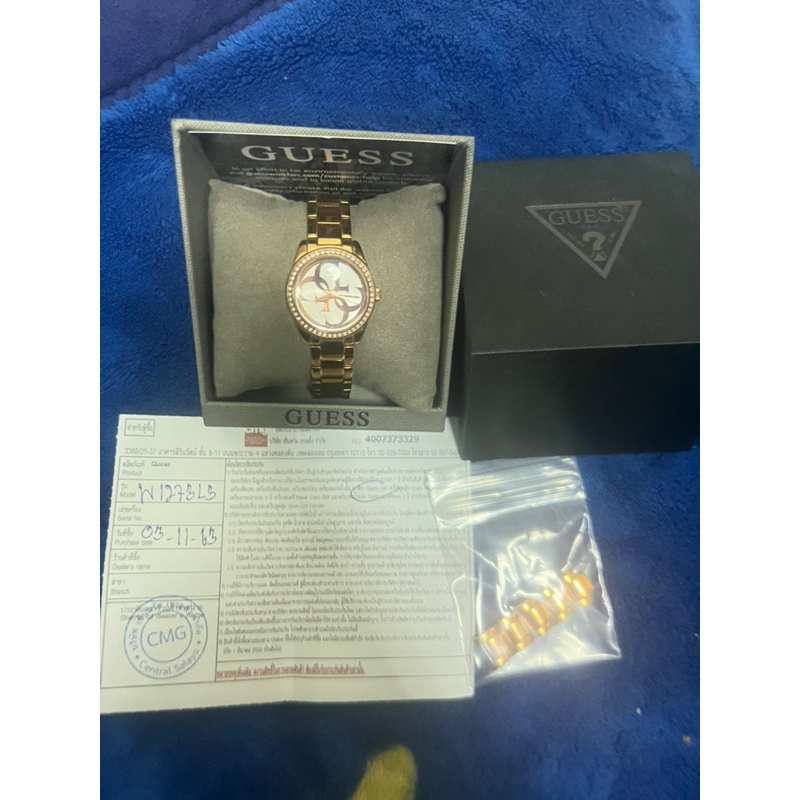 นาฬิกาข้อมือผู้หญิง guess