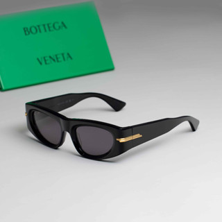 แว่นกันแดด BOTTEGA VENETA : BV1144S 001 SIZE 52 MM. (BLACK-BLACK-GREY)