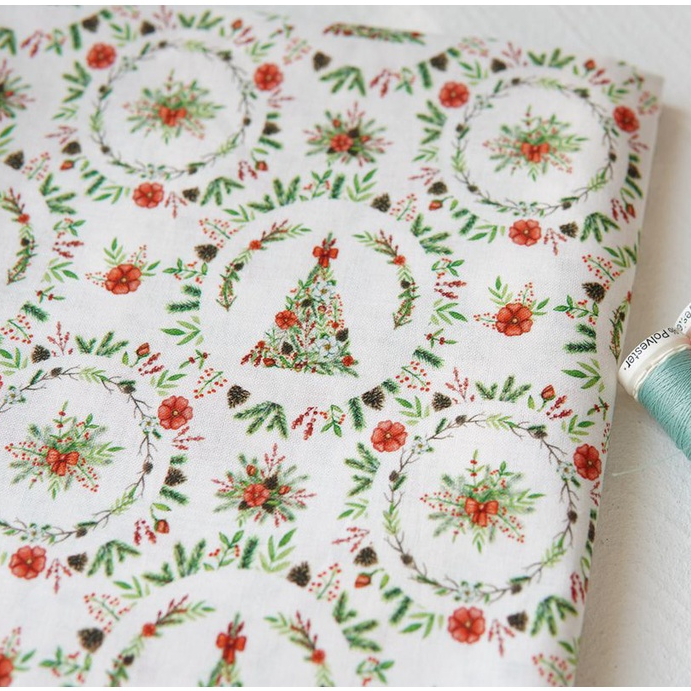 ผ้าคอตตอน 100% ผ้าเมตร งานเกรดพรีเมียม หน้ากว้าง 140 เซนติเมตร หรือ 55 นิ้ว พิมพ์ลายคริสต์มาส
