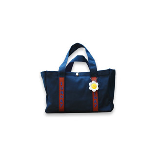 กรเป๋า totebag จุของแน่น ดีไซน์สวย สินค้าทางเราผลิตเองโดยตรง รับตัวแทนจำหน่ายทั่วประเทศ มี5สี 490.- สินค้าพร้อมส่ง