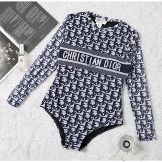 **พร้อมส่ง** ชุดว่ายน้ำ bodysuit Dior แขนยาว งานสวยมาก