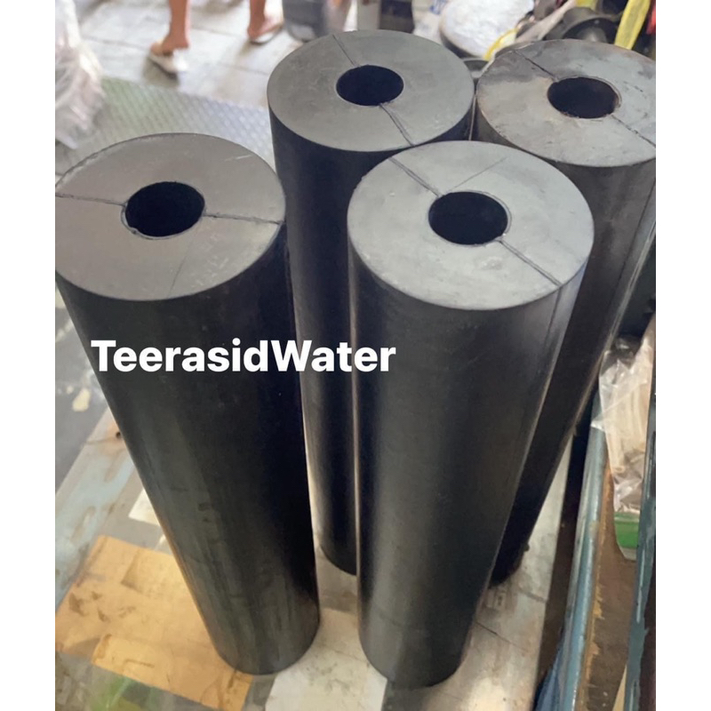 (1แท่ง )ลูกยางเครื่องล้างถังภายนอก ลูกยางสีดำ เส้นผ่าศูนย์กลาง 3"x ยาว 15"xรูแกน 1 นิ้ว