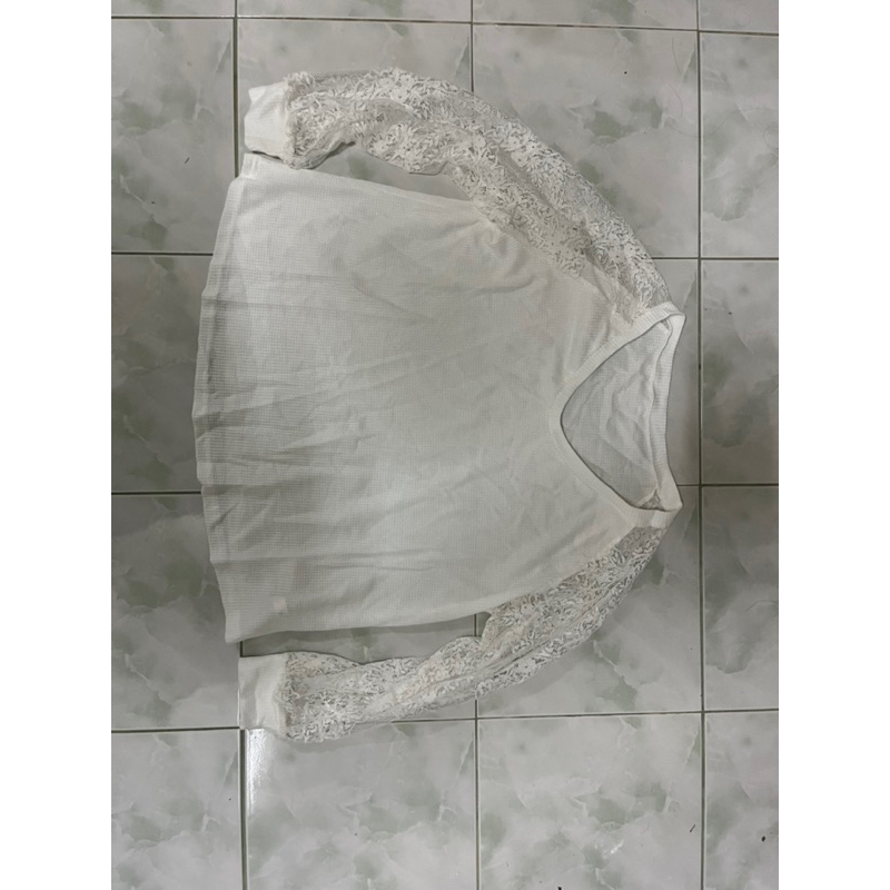 Shein เสื้อแขนยาวสีขาว เเขนลูกไม้ 0XL มือสอง ลองใส่ครั้งเดียว สภาพ 100%