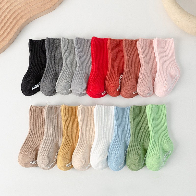 Luckybaby ถุงเท้านักเรียน ถุงเท้าเด็ก สีพื้น มีกันลื่น ขนาด S/M(3เดือน-4ขวบ) W1