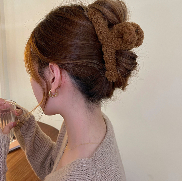 กิ๊บหนีบไขว้ขนฟู ขนาดใหญ่ 13cm. ขนฟูนุ่ม น่ารัก เก็บผมได้เยอะ หนีบแน่น กิ๊บหนีบผม - รูปที่ 3