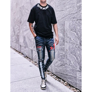 Red Light​hing​  blue wash bone ​ jeans