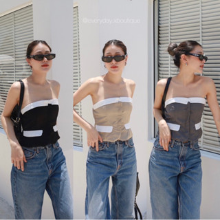 NEW!! Classy 2tone top🤍(430฿ฟรีส่ง) เสื้อเกาะอกแต่งขอบขาว ตัวเสื้อด้านหลังมีสม๊อคยางยืด ด้านหน้าแต่งกระดุมและตะขอ glam