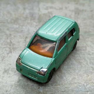 Tomica โมเดลรถเหล็กโทมิก้า SUZUKI ALTO   2004 NO.19 S=1/57