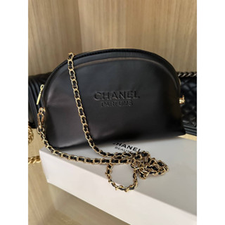 chanel กระเป๋าเครื่องสำอางค์ พร้อมสายโซ่ยาว ⭐️แท้100%⭐️