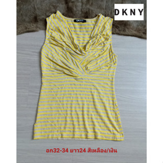 DKNY เสื้อแขนกุด ผ้ายืดเด้ง ลายริ้ว คอวี ใส่มาสวยมาก น่ารัก ทรงสวย ใส่สบาย สภาพใหม่ ขนาดไซส์ดูภาพแรกค่ะ งานจริงสวยค่ะ