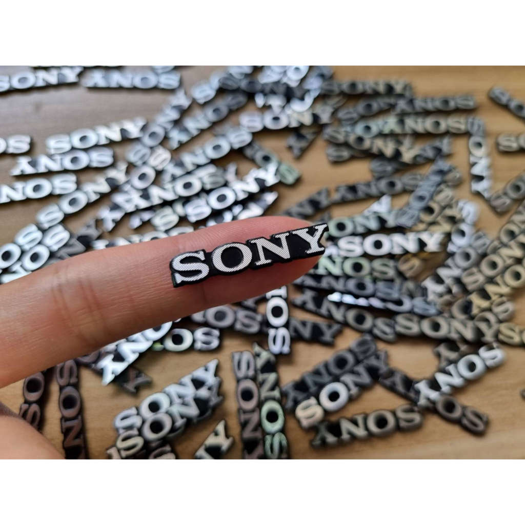 ราคาต่อ 1 ชิ้นนะครับ โลโก้จิ๋ว โซนี่ แต่งทั่วไป ขนาด 3.1 * 0.5 cm SONY emblem tiny logo adhesive