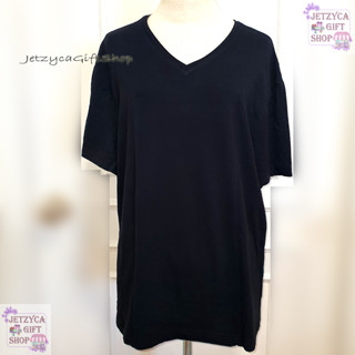 เสื้อยืด V-NECK T-SHIRT SLIM FIT