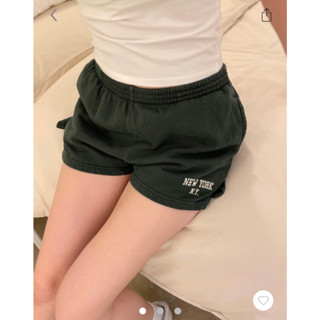 พร้อมส่งจากไทย Brandy Melville Rosa New york Sweatshorts ของแท้ 100%