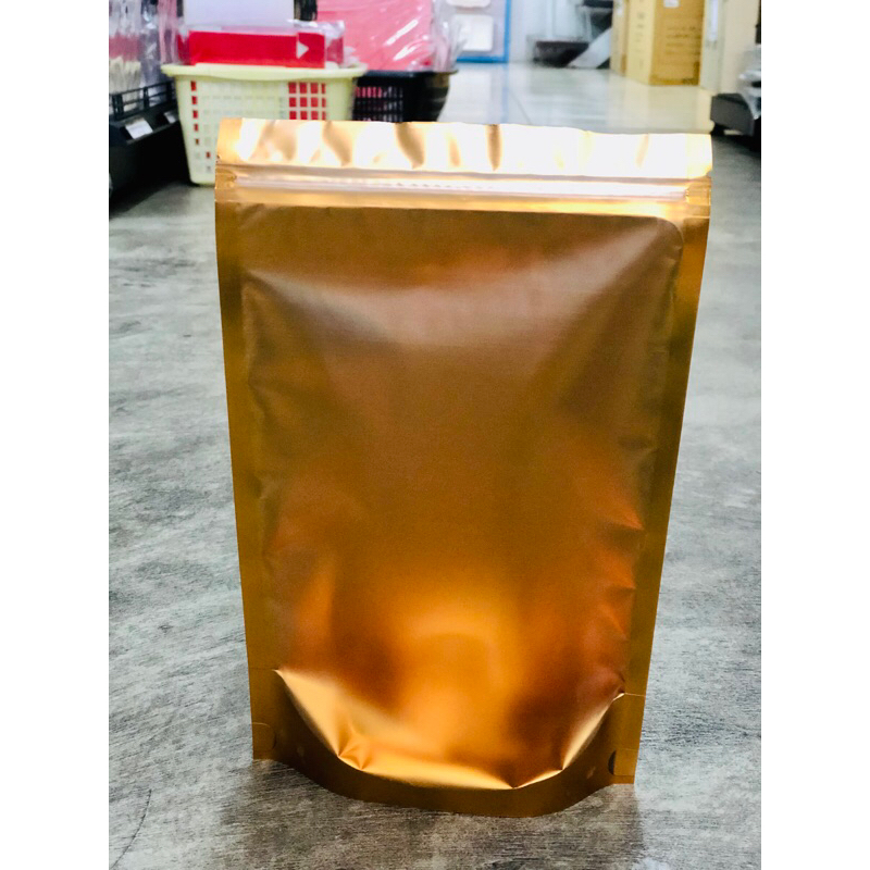ถุงซิปหน้าใสหลังฟอยล์สีทอง (16x24ซม.)50ชิ้น