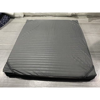 ปลอกท็อปเปอร์ สีพื้น เฉพาะปลอกมียางรัดมุมทุกผืน นำไปสวมทับได…