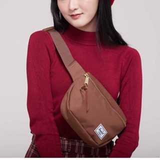 ( ราคาป้าย 1,590) Herschel Supply กระเป๋าคาดอก คาดเอว รุ่น FIFTEEN สี Sandle Brown