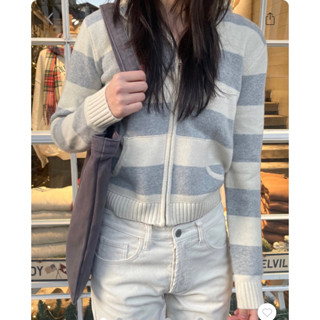 พรีออเดอร์ PREORDER Brandy Melville Alana Stripe Wool Hoodie