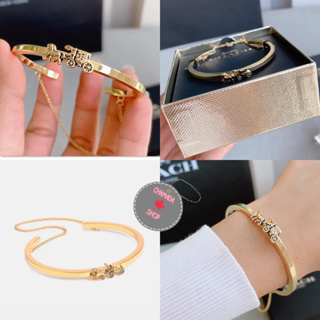 กำไลข้อมือ Horse And Carriage Double Chain Cuff  รถม้า สีทอง Style No. F33376 แท้💯