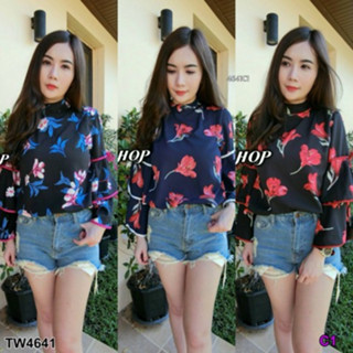 CS4641 เสื้อแขนผ่าระฆัง3 ชั้น Bell sleeve shirt with 3 layers