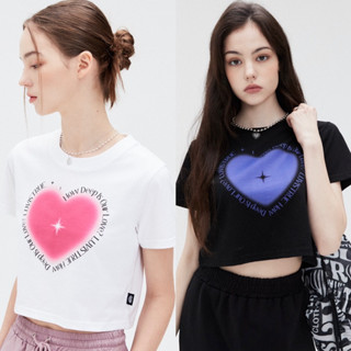 พรีออเดอร์ LUV IS TRUE รุ่น SU TWINKLE CROP TEE