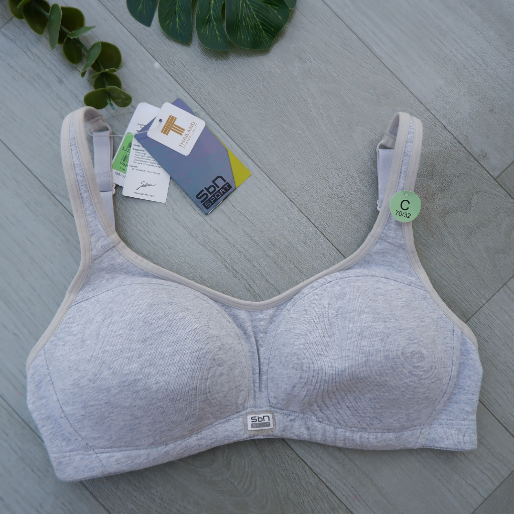 SABINA เสื้อชั้นใน Sport Bra รุ่น Sbn Sport สีเทาอ่อน  SBB1007SD