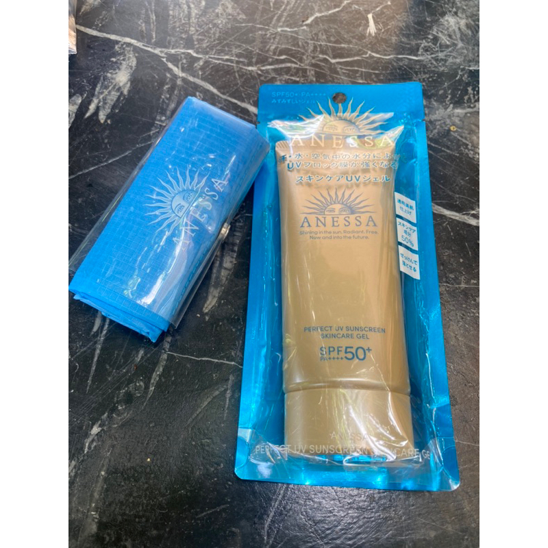 ครีมกันแดด Anessa อเนซ่า + กระเป๋า Anessa ❤️❤️❤️ สีทองส่งตรงจากญี่ปุ่น