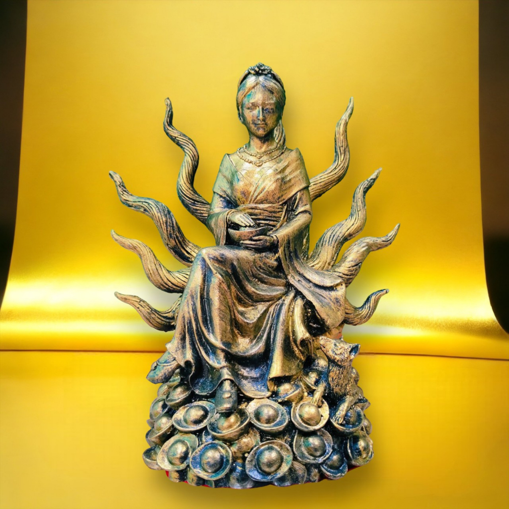 MUT[88]นางพญาจิ้งจอกเก้าหาง เทพเจ้าแห่งเสน่ห า โชคลาพ เนื้อเรซิ่น สีทองโบราณ ขนาดหน้าตัก 5 นิ้ว สูง 