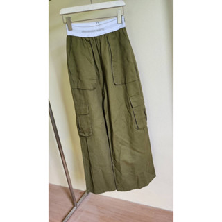 Aw Cargo pants สีเขียวขี้ม้า