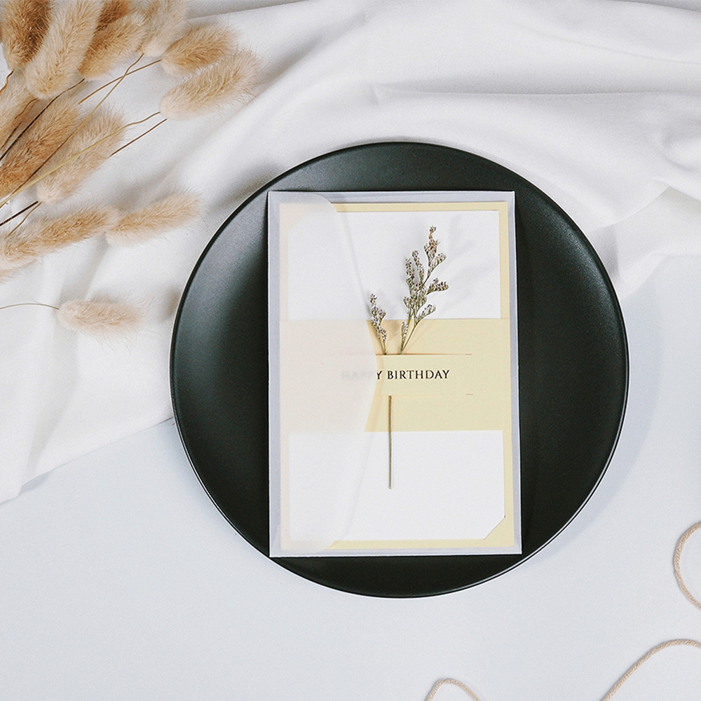 N.IX การ์ดอวยพรวันเกิด ขนาด 4"x6" (Beige) ประดับดอกไม้แห้งพร้อมซองกระดาษไข การ์ด hbd