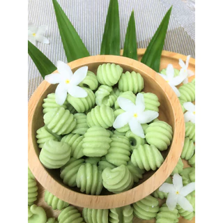 ครองแครงใบเตย Home made แท้100% ต้นตำรับสูตรคุณยาย By jasmine สดใหม่ ไม่ใช้สาร สะดวก ง่ายเหนียวนุ่ม หนึบหนับ อร่อย