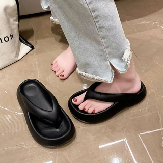 GFShop New รองเท้าแตะหูหนีบ รองเท้าผู้หญิงพื้นหนา💯 สีแคนดี้สดใสน่ารัก ใส่ได้ทุกโอกาส น้ำหนักเบา หูหนีบไม่บาดเท้า ราคาคือ