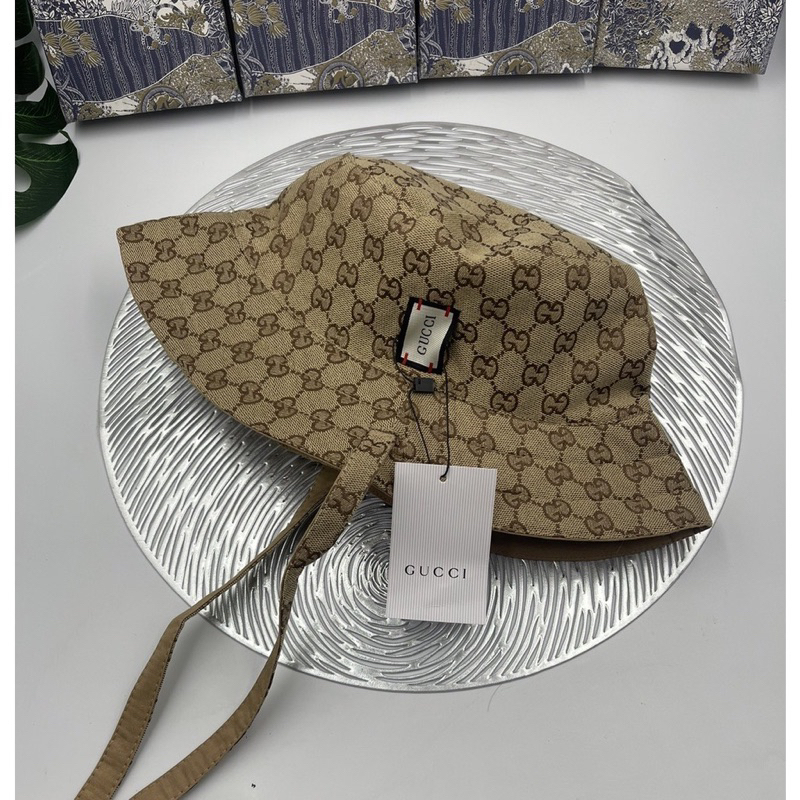 หมวกบักเก็ต ดาราใส่กันเพี้ยบ ตรงปก เนื้อผ้าดีพรีเมี่ยม มาทางนี้ กดสั่งซื้อได้เลยค่ะ พร้อมส่ง ⏰จัดส่งภายใน 24 ชั่วโมง⏰