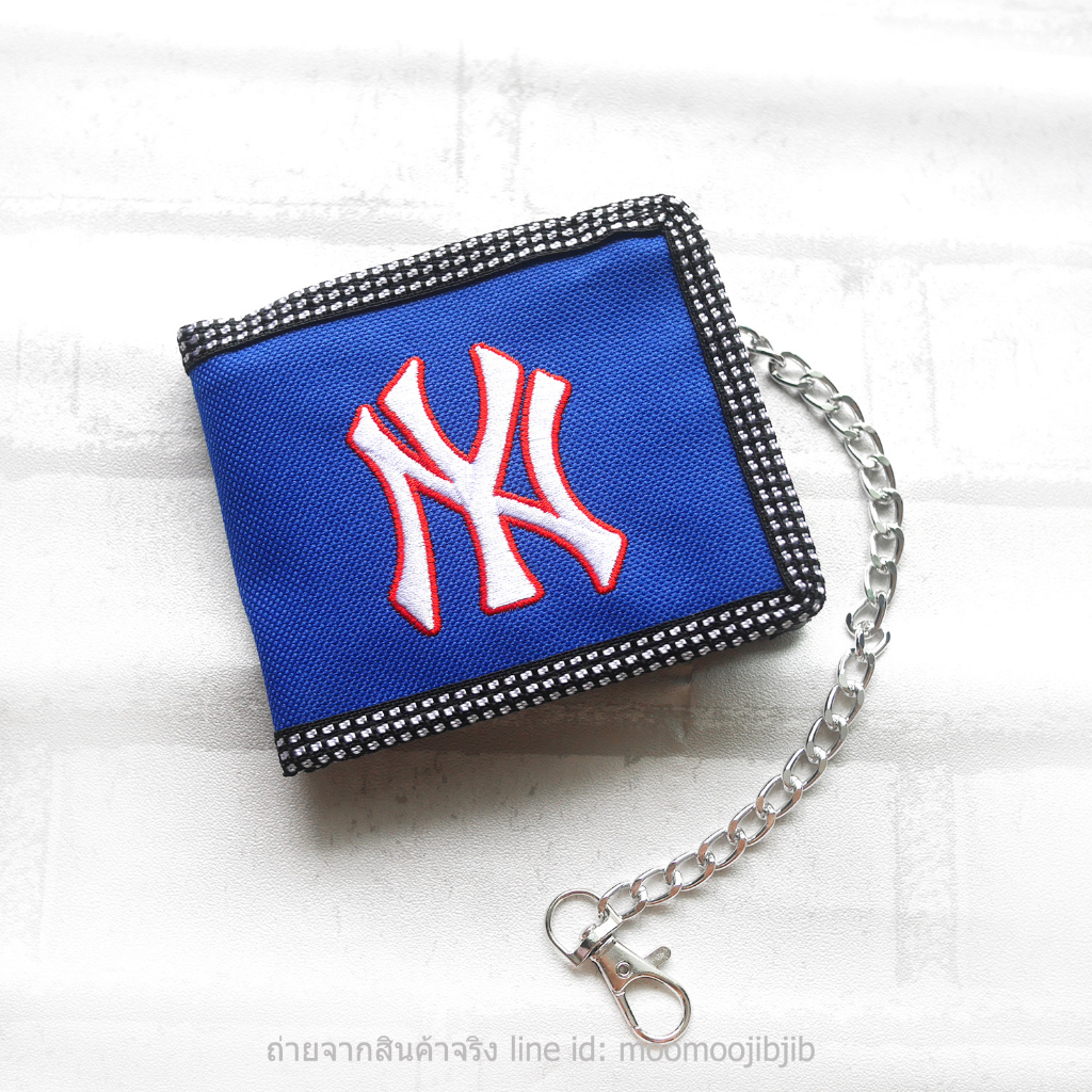 NY WL2F 2พับเย็บขอบพร้อมโซ่สีเงิน+ช่องใส่เหรียญ ลายเยอะมาก ใส่ธนบัตรแบบ 2 ช่อง มีซิปปิด แบบปักลายทุกใบ กระเ - รูปที่ 3