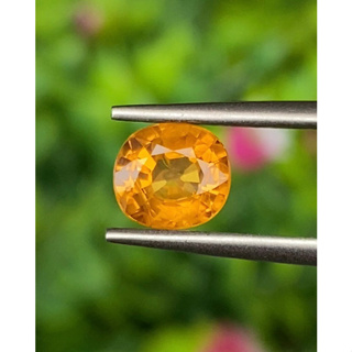 พลอย บุษราคัม yellow sapphire 1.23 กะรัต (Cts.) พลอยแท้ อัญมณีมงคลประจําวันเกิด เครื่องประดับพลอย