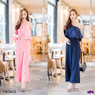 CS5433 จั้มสูทขายาว ทรงไหล่เดียว แต่งระบายอก Long jumpsuit, one-shoulder cut, ruffle trim