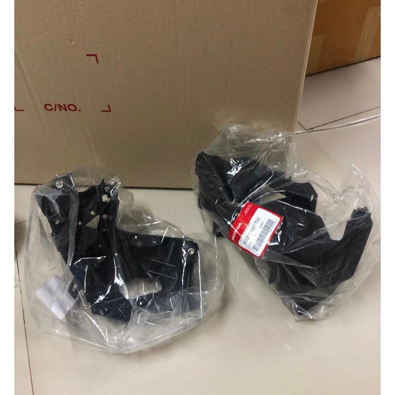 ชิ้นดำตัวยึดไฟหน้าPCX150ปี2018-2020แท้ศูนย์(ได้ซ้าย-ขวา)🔹